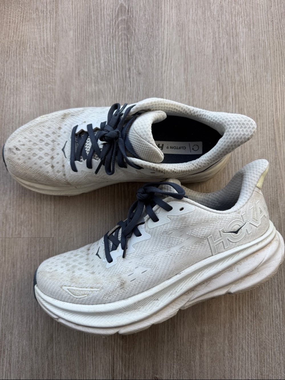 Hoka Clifton 9
